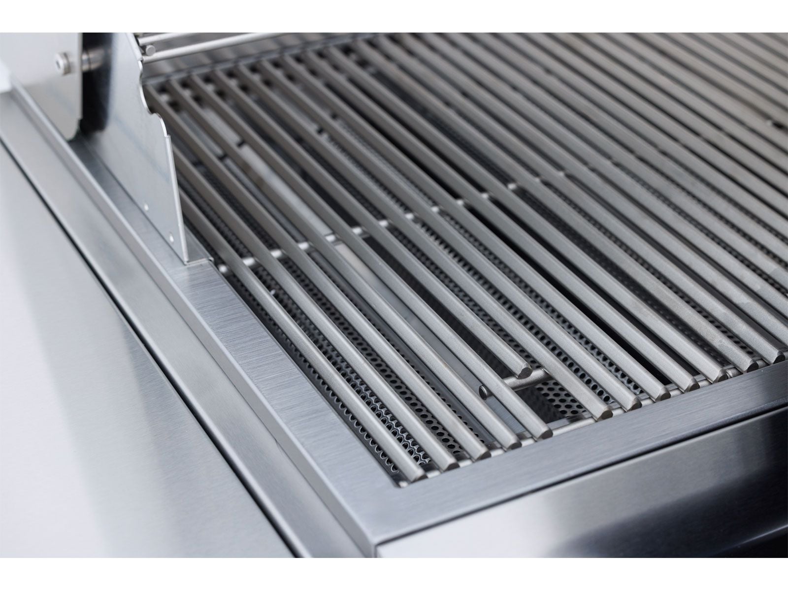 Blaze BCM 32-in 4-Burner Built-In Gas Grill