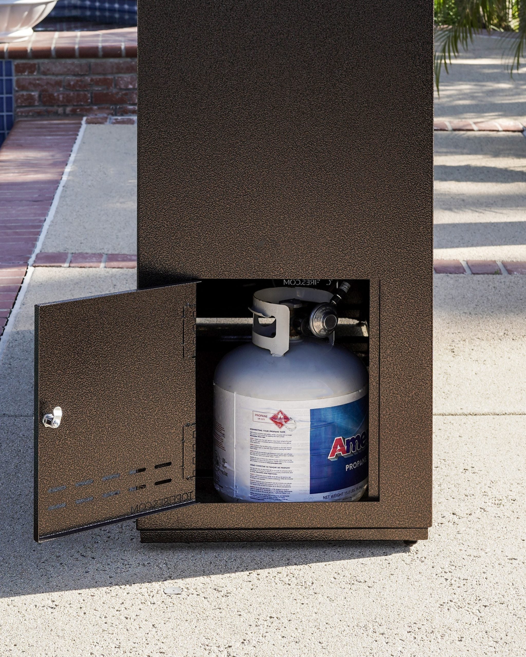 The Outdoor Plus: The Williams Fireplace (Stainless Steel)