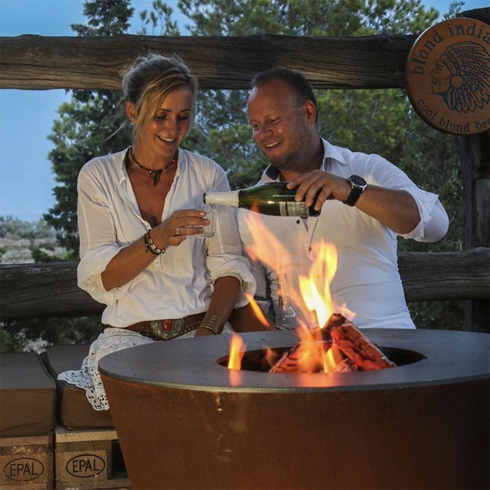 Arteflame ONE30 — 30″ One Series Flat-Top Charcoal Grill & Fire Bowl