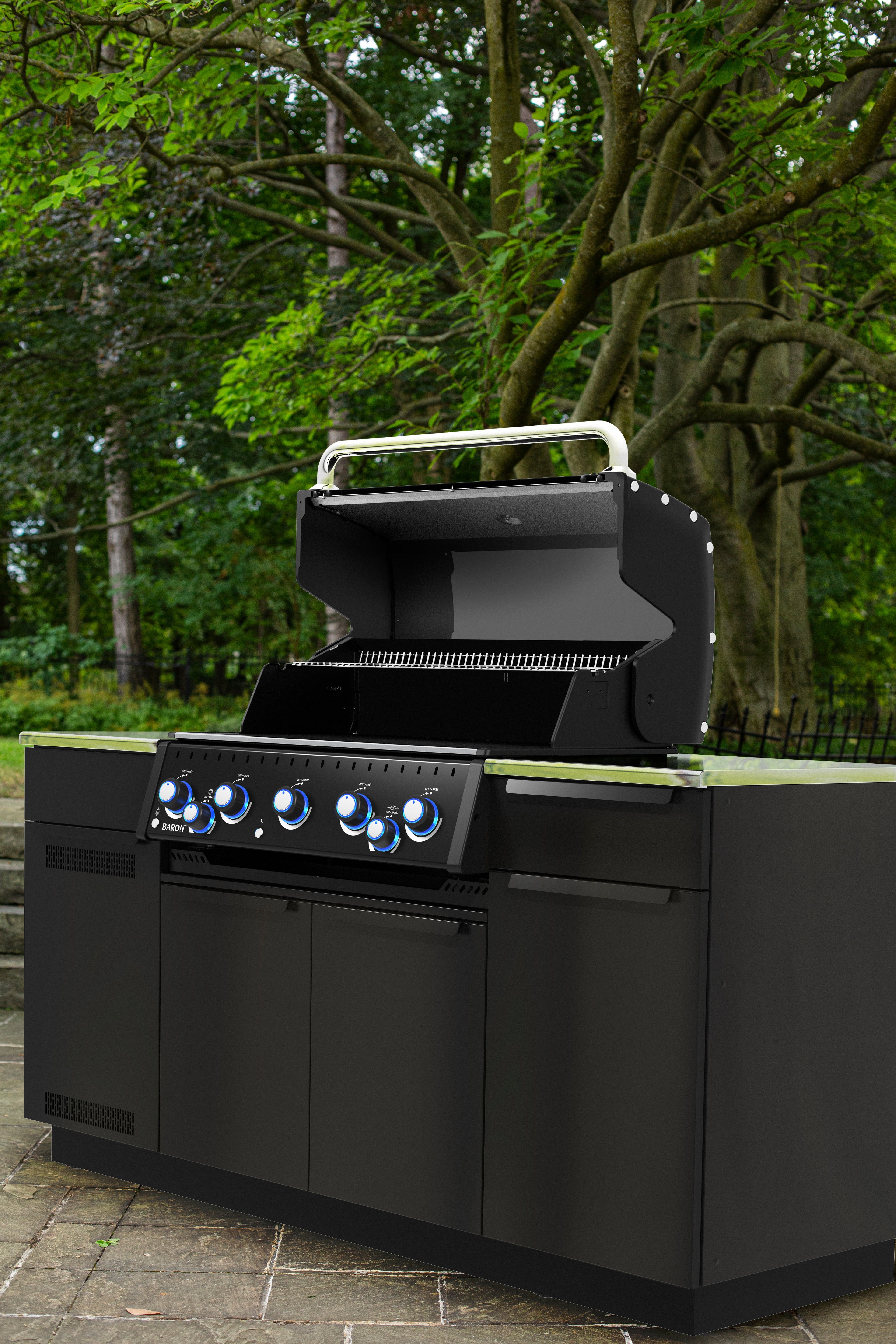 Broil King Baron 590i 5-Burner Gas Grill Island
