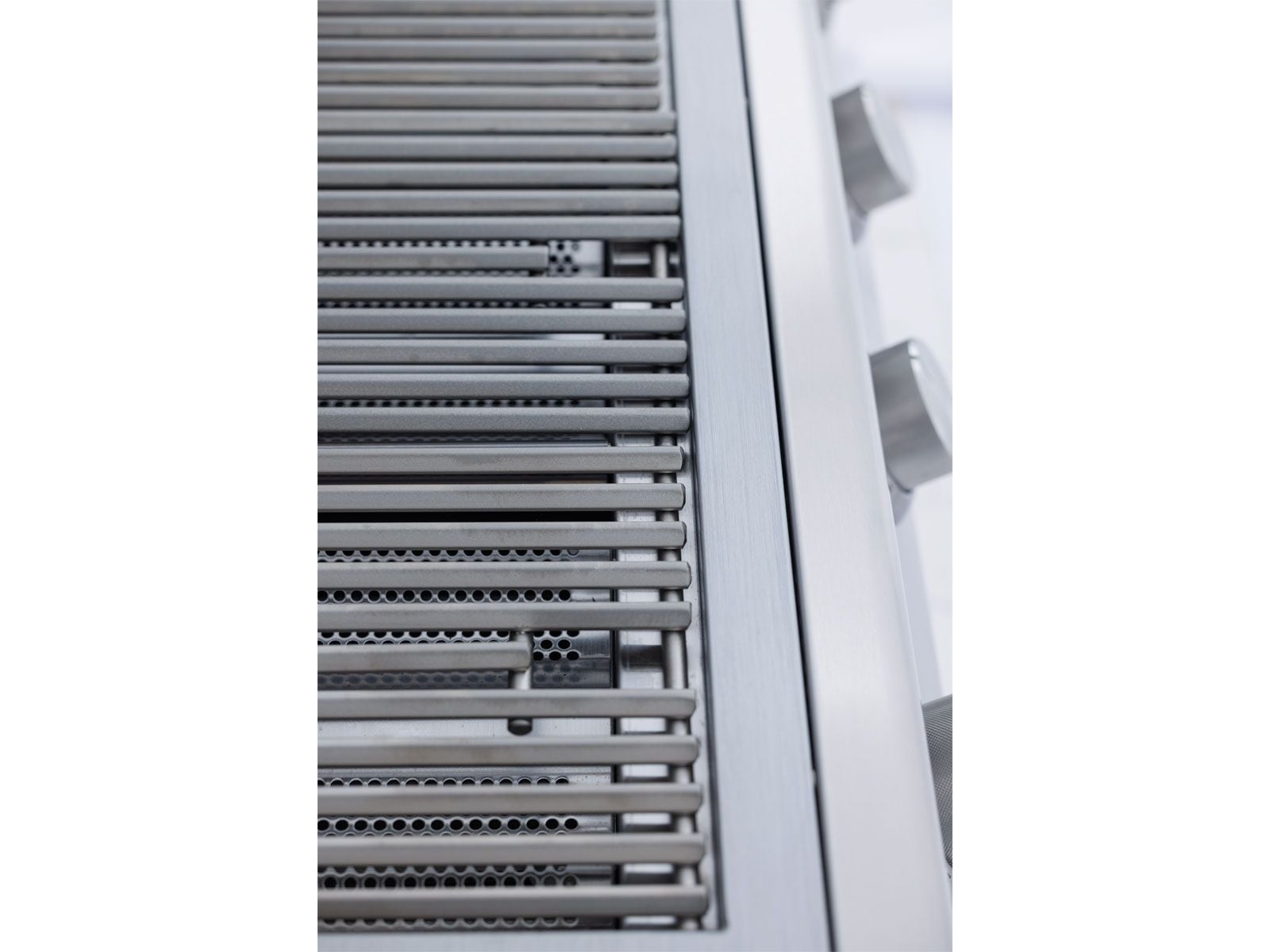 Blaze BCM 25-in 3-Burner Freestanding Gas Grill