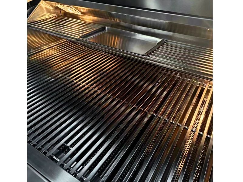 TrueFlame 32-Inch 4-Burner Freestanding Gas Grill with Rear Infrared Burner and Grill Lights
